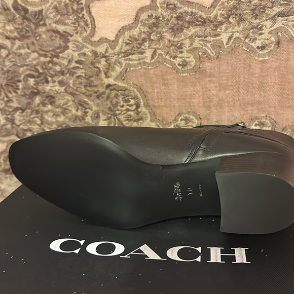 Cute Coach Chrystie style bootie in black - Picture 6 of 6